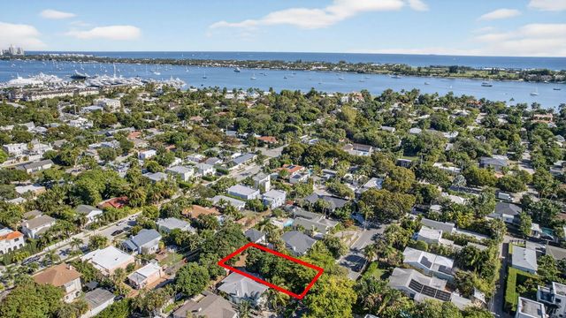 2 of 18 - 427 32nd Street, West Palm Beach, FL