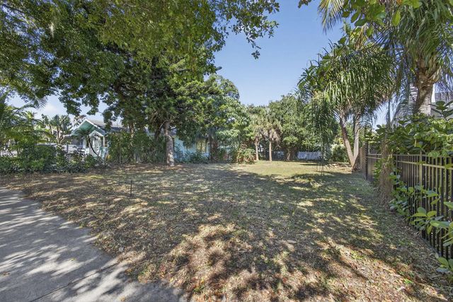 5 of 18 - 427 32nd Street, West Palm Beach, FL