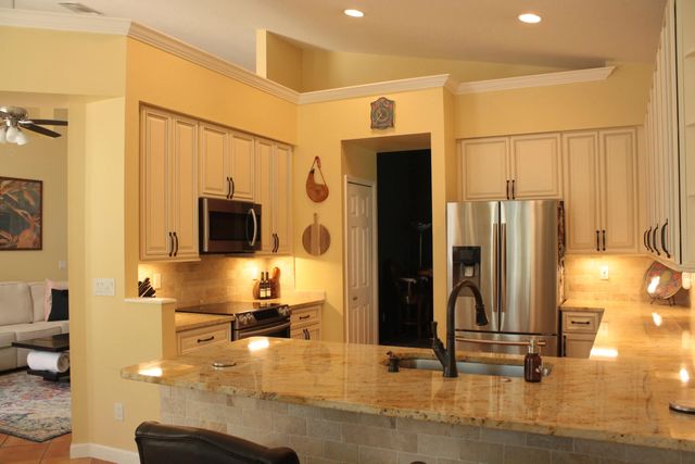 3 of 13 - 639 Sw Lake Charles Circle Circle, Port St. Lucie, FL