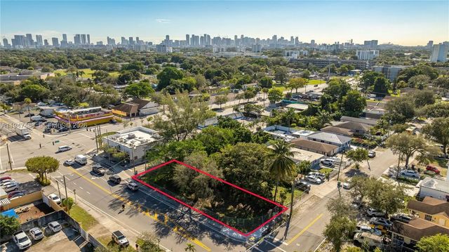 2226 Nw 46th Street, Miami