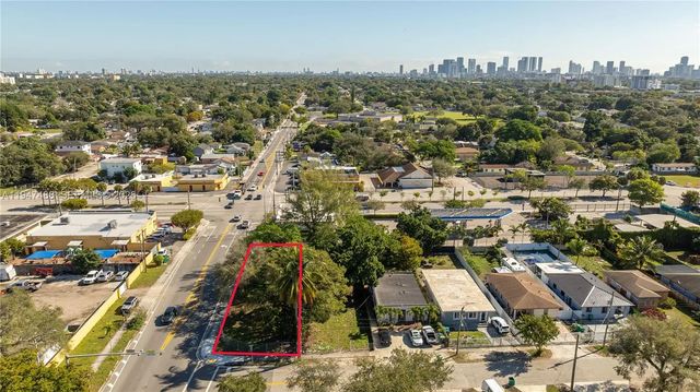 4 of 14 - 2226 Nw 46th Street, Miami, FL