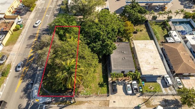 5 of 14 - 2226 Nw 46th Street, Miami, FL