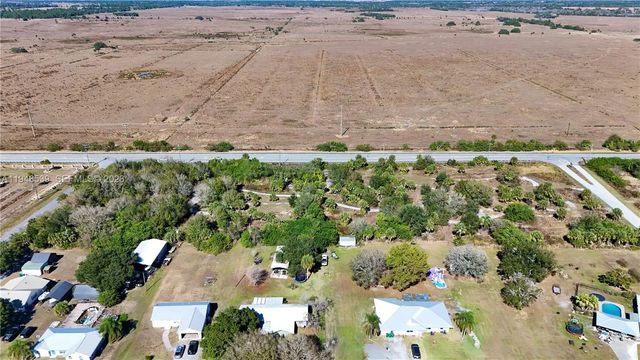3 of 5 - 8636 W Hwy 70, Okeechobee, FL