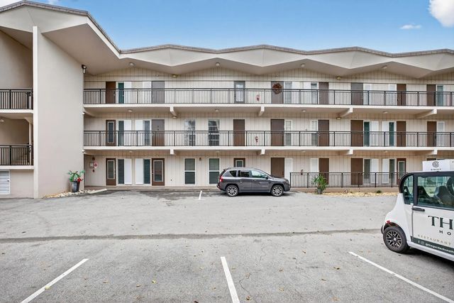 3 of 60 - 1967 S Ocean Boulevard #103, Pompano Beach, FL