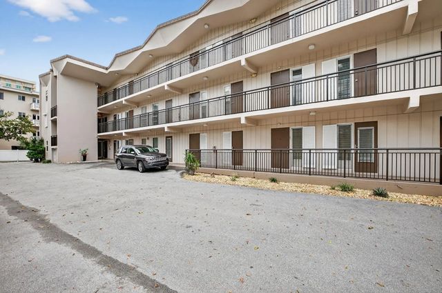 4 of 60 - 1967 S Ocean Boulevard #103, Pompano Beach, FL