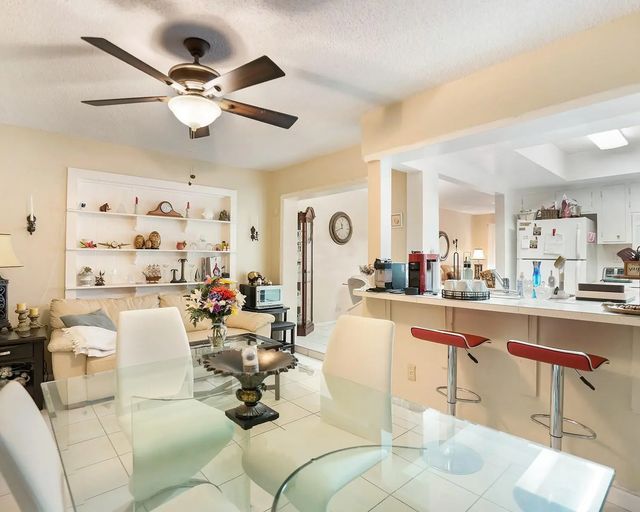 3 of 19 - 4929 Nw 53rd Street, Tamarac, FL