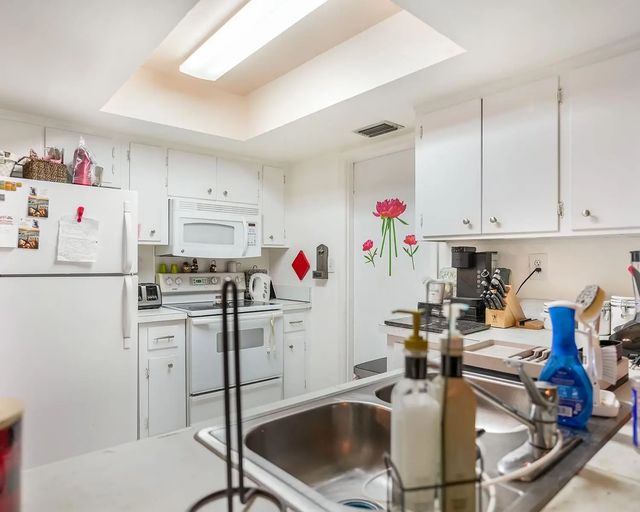 4 of 19 - 4929 Nw 53rd Street, Tamarac, FL