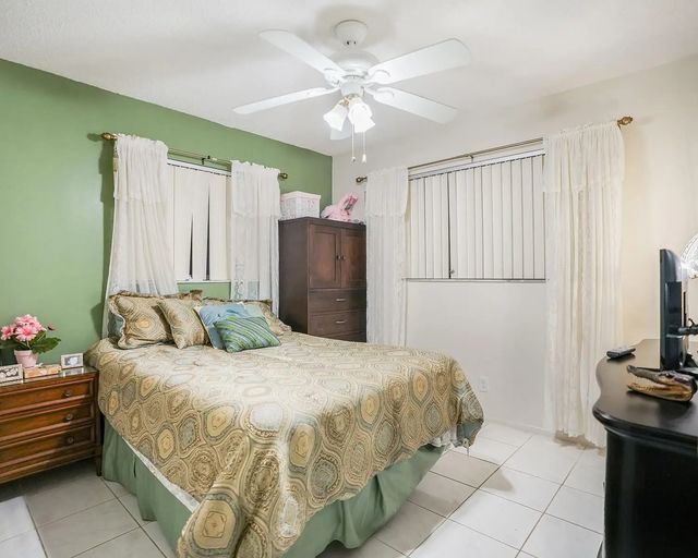 5 of 19 - 4929 Nw 53rd Street, Tamarac, FL