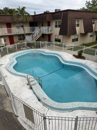 Photo of Listing #F10546373