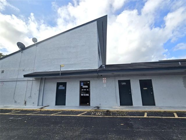 3 of 19 - 5800 N University Drive #unit A, Tamarac, FL