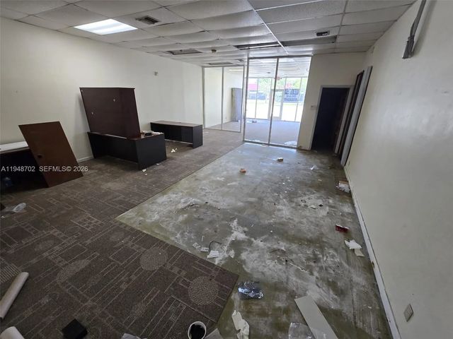 4 of 9 - 1041 W Commercial Boulevard ##101, Fort Lauderdale, FL