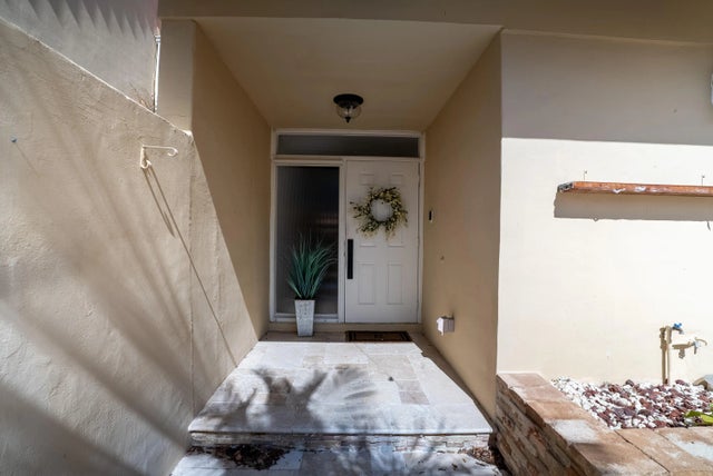 Photo of Listing #R11155876