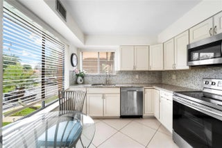 Photo of Listing #F10546421