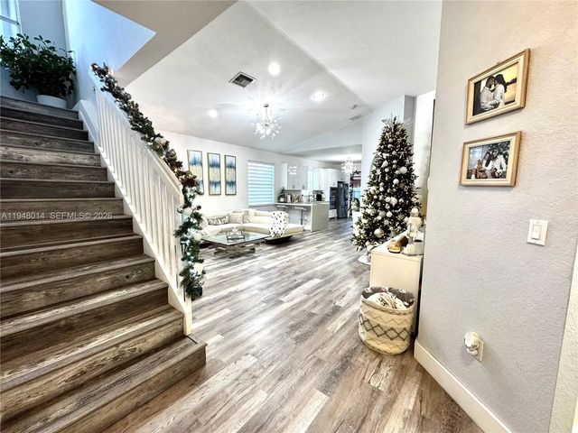 4 of 34 - 2101 Ne 37th Terrace, Homestead, FL
