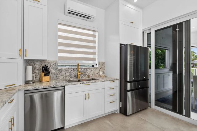 5 of 34 - 633 N Cortez Drive #633, Margate, FL