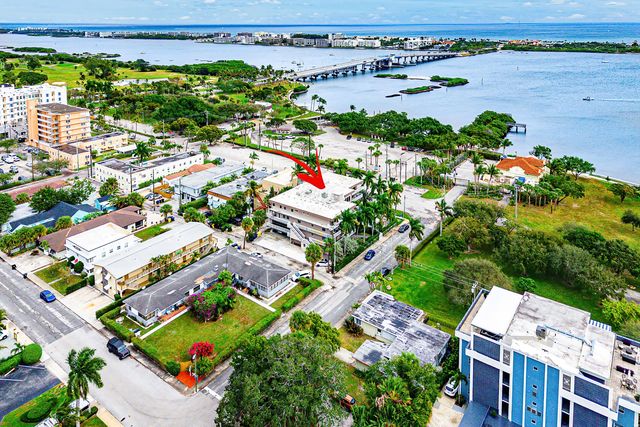129 S Golfview Road #4, Lake Worth Beach