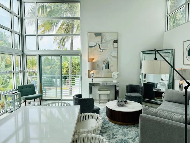 7700 Collins Avenue #5, Miami Beach