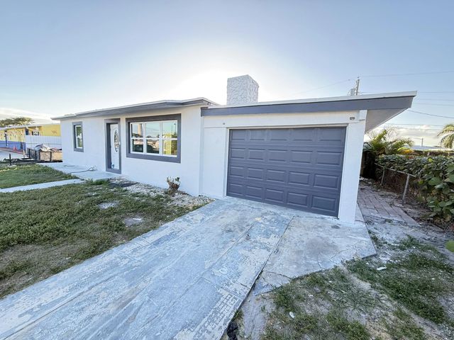 2 of 16 - 2353 S Beech Rd Road, West Palm Beach, FL