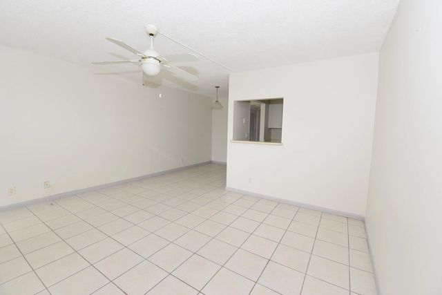 4 of 16 - 164 Andover G, West Palm Beach, FL