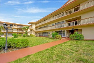 Photo of Listing #F10545407