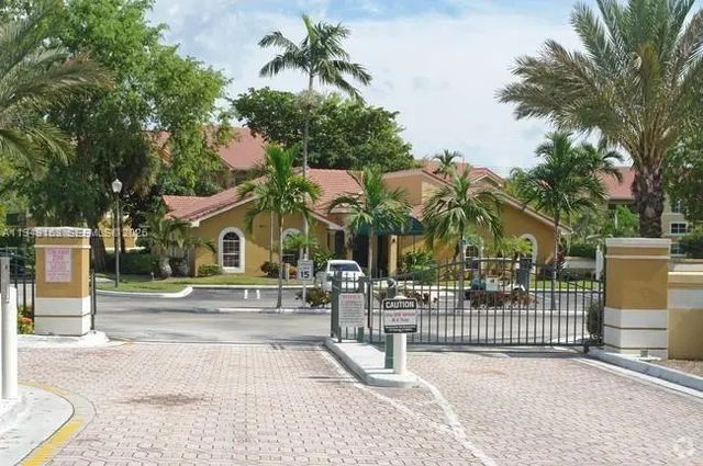 8821 Wiles Road #101, Coral Springs
