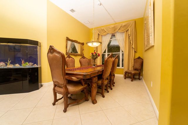 4 of 10 - 8601 Via Grande E, Wellington, FL