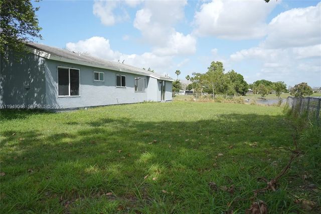4 of 23 - 3311 Sw Ensley Court, Port St. Lucie, FL