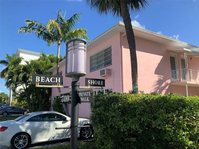 3 of 25 - 700 Bayshore Drive #13, Fort Lauderdale, FL