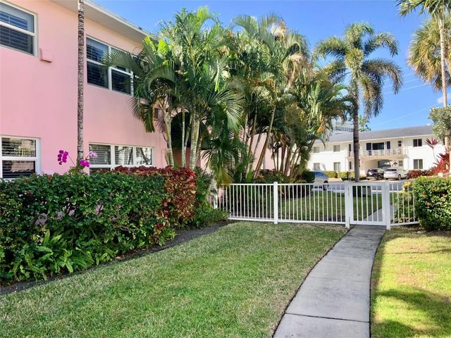 4 of 25 - 700 Bayshore Drive #13, Fort Lauderdale, FL
