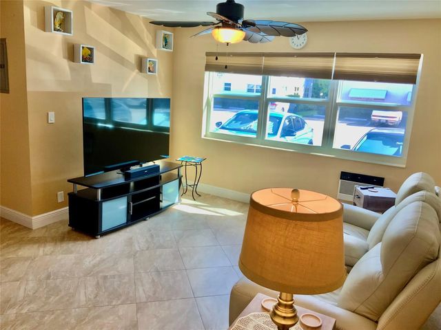 5 of 25 - 700 Bayshore Drive #13, Fort Lauderdale, FL