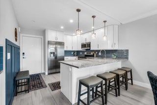 Photo of Listing #R11156143