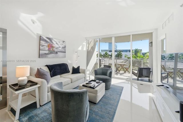 2 of 17 - 2155 Washington Court #303, Miami Beach, FL