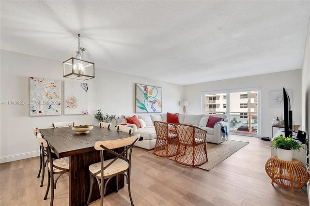 1701 S Ocean Drive #202, Hollywood
