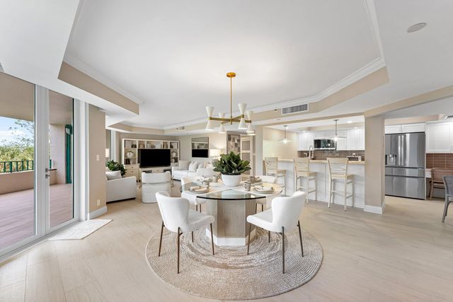2 of 36 - 100 Se 5th Avenue #404, Boca Raton, FL