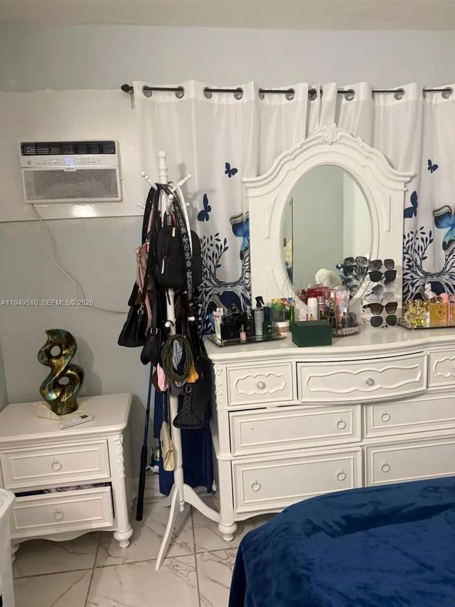 2 of 11 - 350 E 21st Street #108, Hialeah, FL
