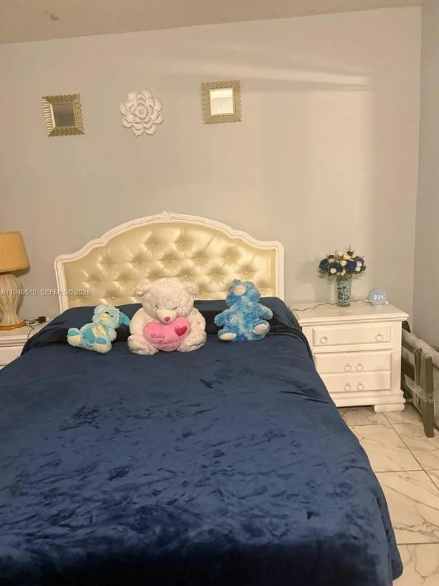 4 of 11 - 350 E 21st Street #108, Hialeah, FL