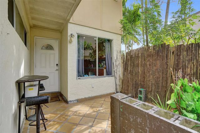 8226 Nw 8th Place #6, Fort Lauderdale