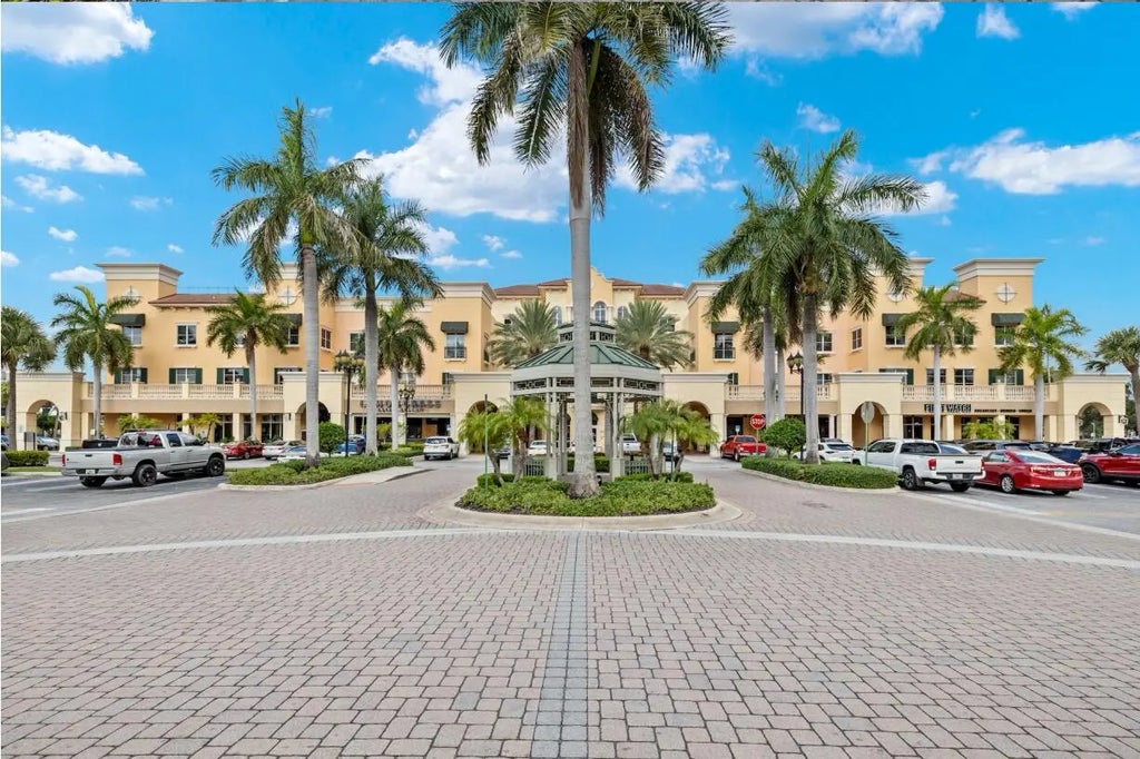 1880 N Congress Avenue #214, Boynton Beach
