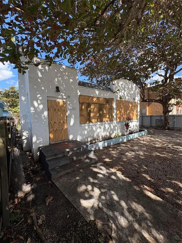 2 of 22 - 2341 Sw 9th Street, Miami, FL