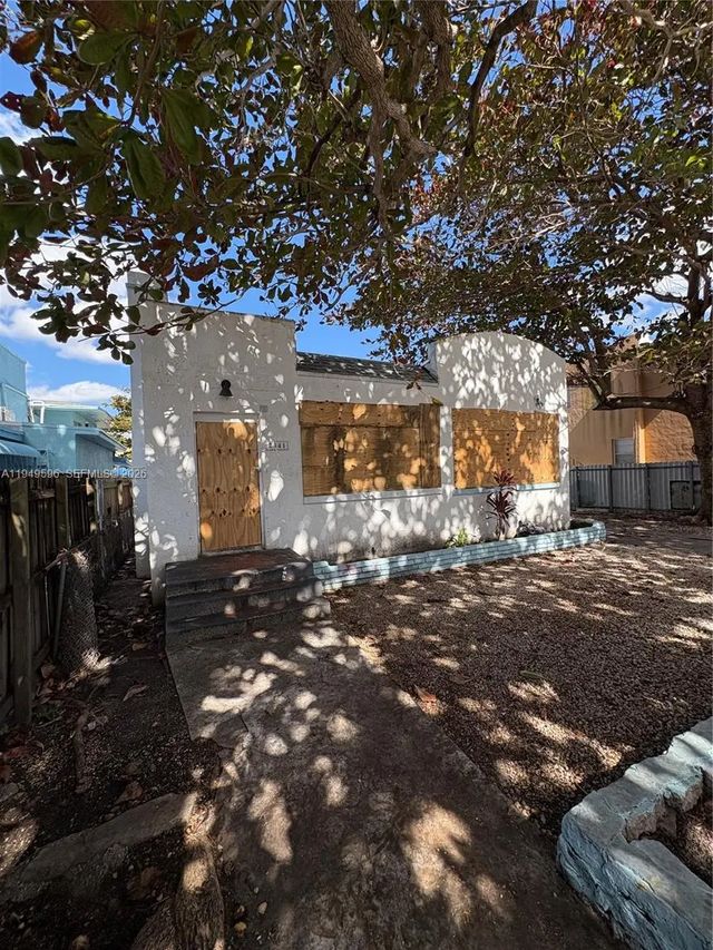 3 of 22 - 2341 Sw 9th Street, Miami, FL