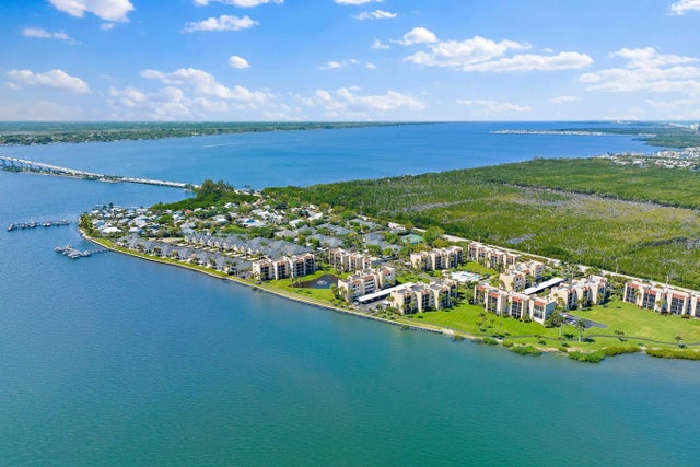 3442 Ne Causeway Boulevard #202, Jensen Beach