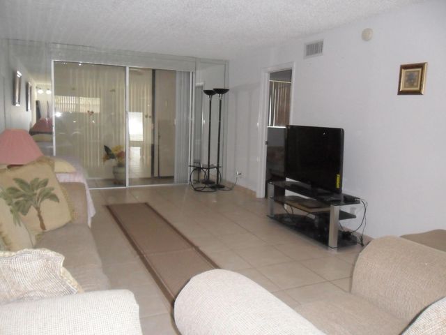 2 of 34 - 681 S Hollybrook Drive #105, Pembroke Pines, FL