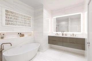 Photo of Listing #R11156352