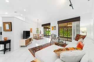 Photo of Listing #R11156354