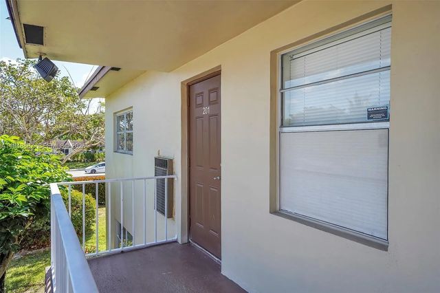 2 of 21 - 7200 Nw 4th Place #201, Margate, FL