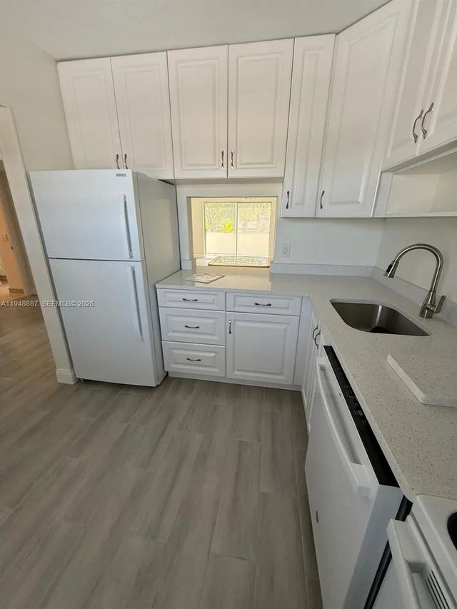 4 of 21 - 7200 Nw 4th Place #201, Margate, FL