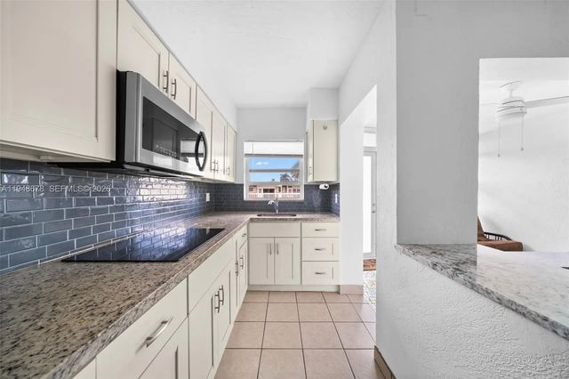 3 of 12 - 141 Ne 10th Avenue #26c, Hallandale Beach, FL