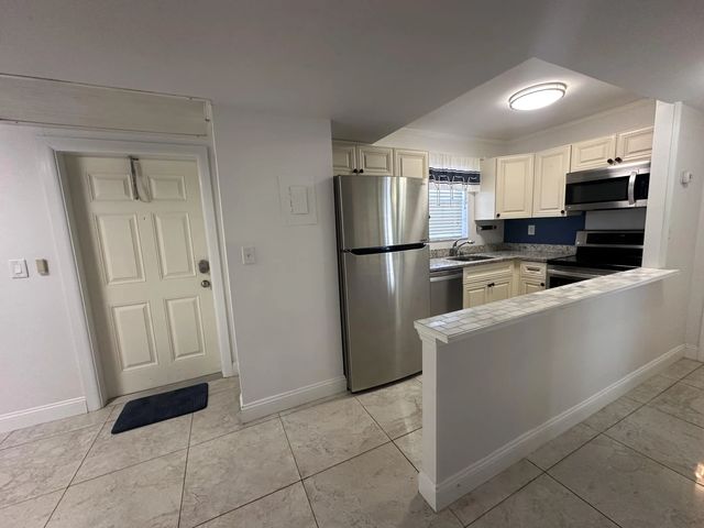 3 of 43 - 1810 New Palm Way #417, Boynton Beach, FL