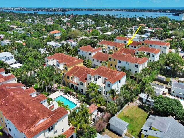 2 of 30 - 3673 Historic Lane, West Palm Beach, FL