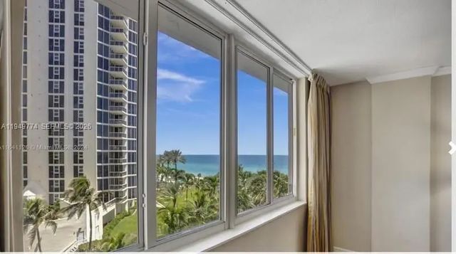 2 of 10 - 19201 Collins Avenue #422, Sunny Isles Beach, FL